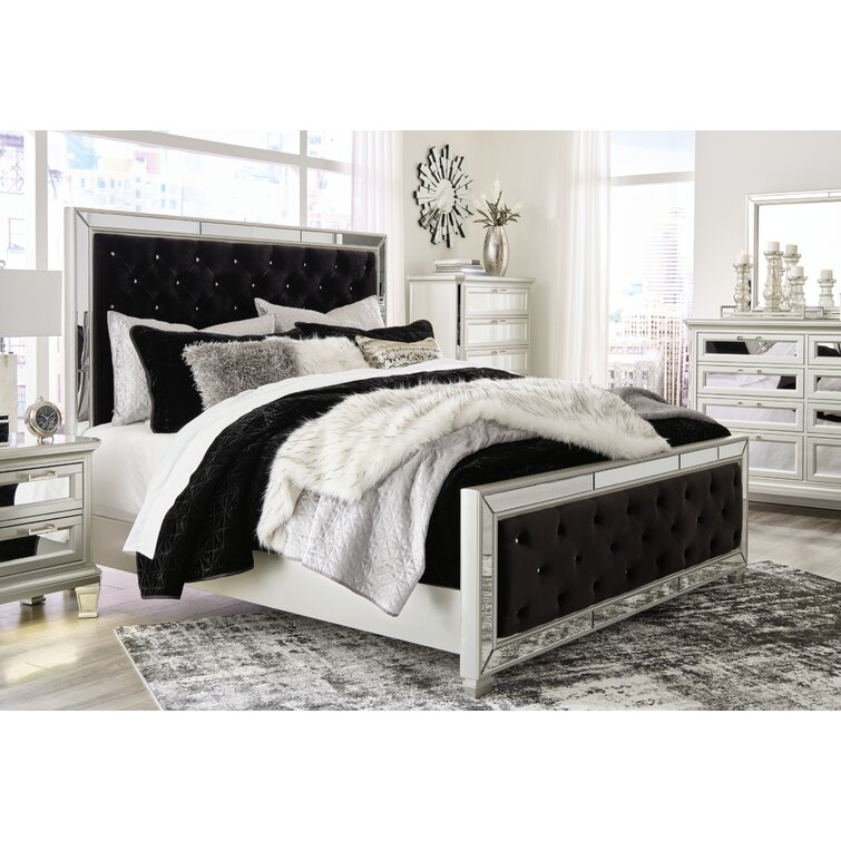 Signature Design by Ashley Lindenfield King Tufted Standard Bed